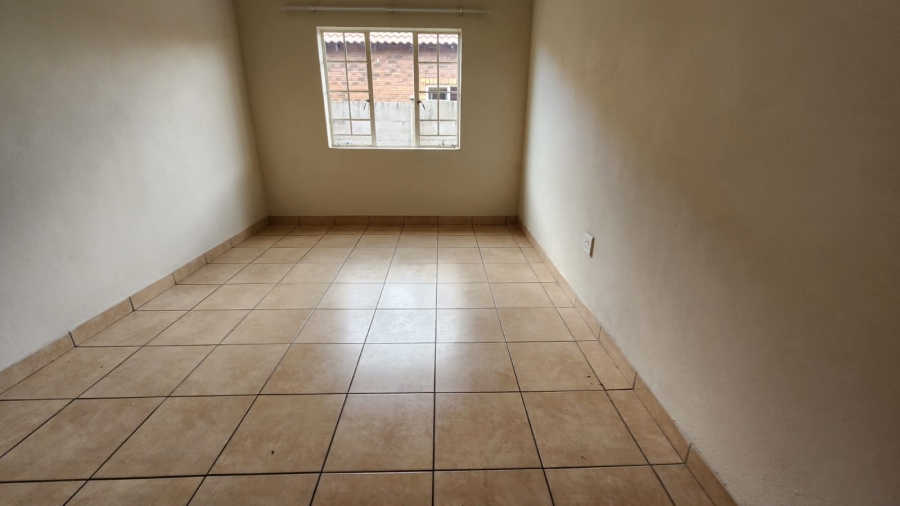 To Let 3 Bedroom Property for Rent in Waterval East North West
